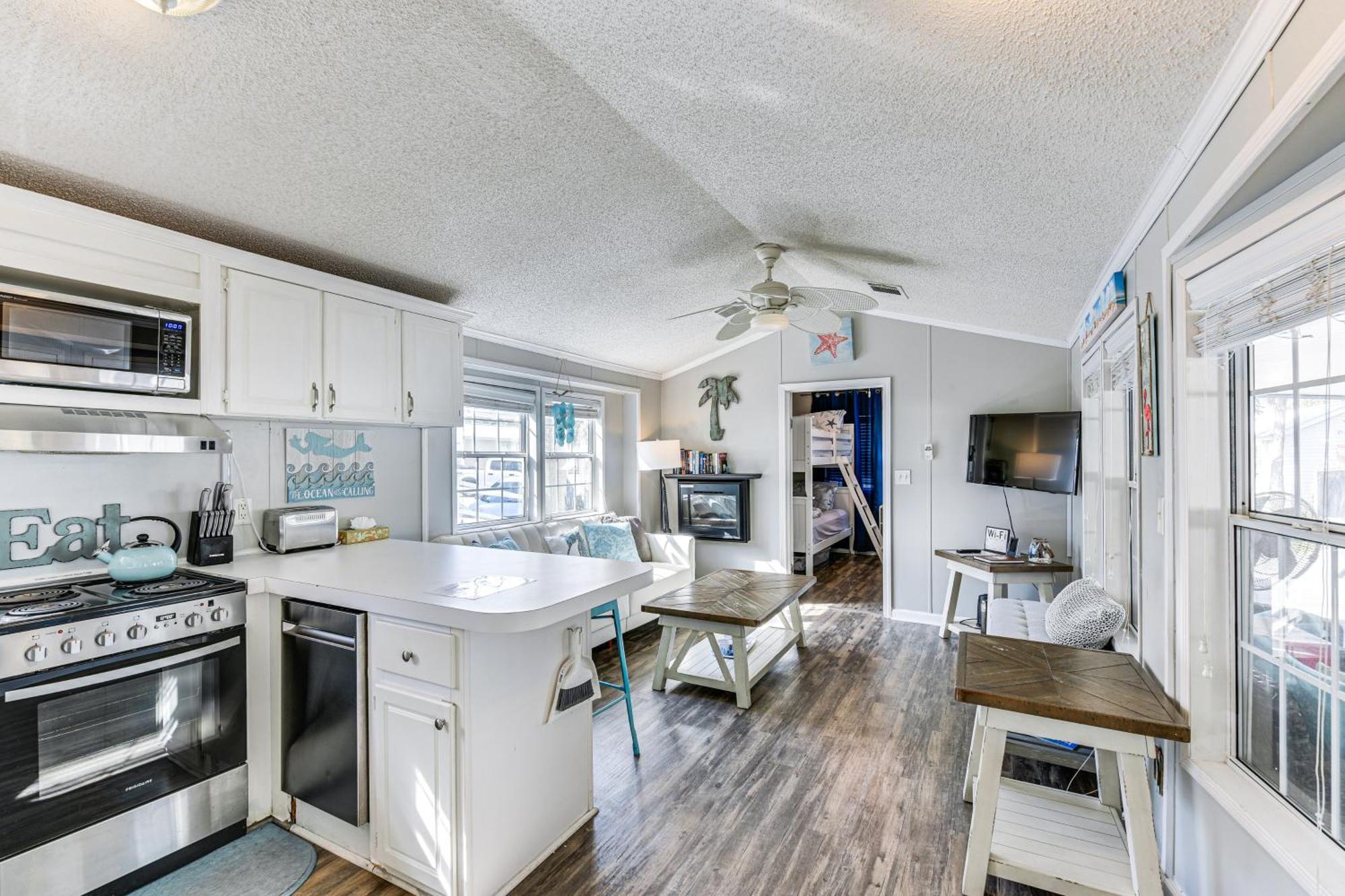 Walk To Beach Miramar Tropical Cabana With Deck! Destin Exterior foto